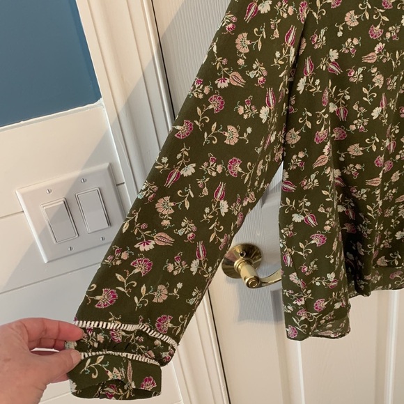 EUC Maybelle dark green/pink/white floral blouse women’s Plus size 2X - Picture 4 of 5